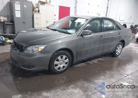 2003 Toyota Camry Le z USA, uszkodzony, nr VIN 4T1BE32K63U728778